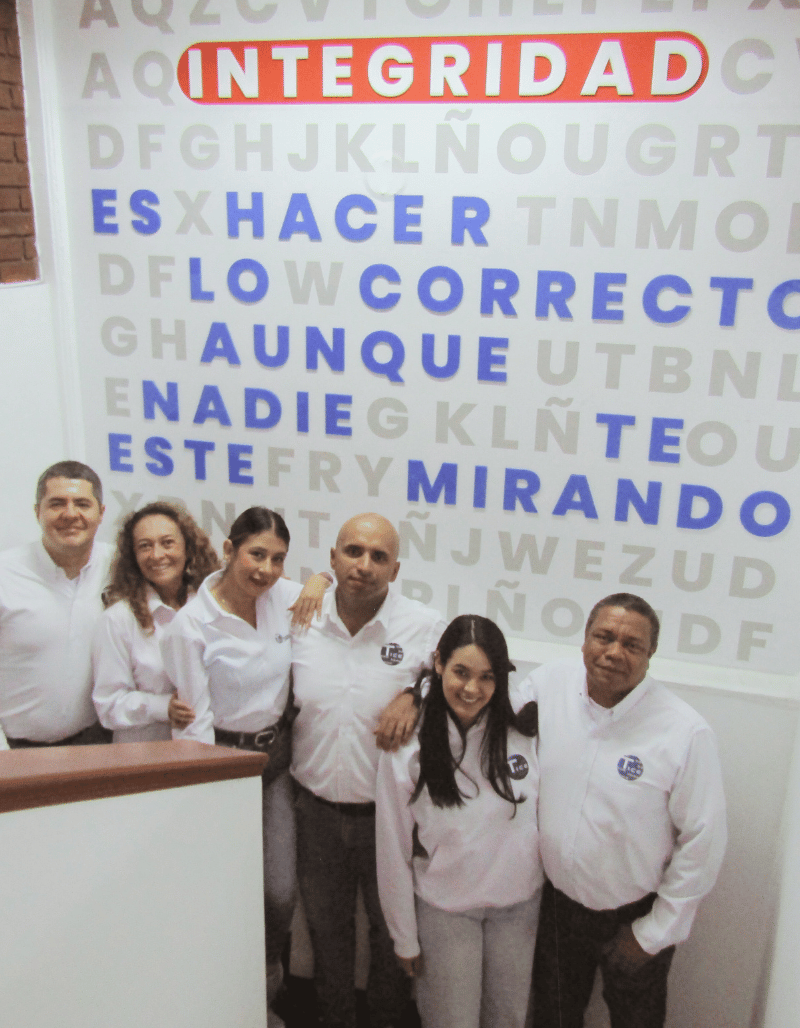 Sección Nuestro Equipo de TECNA ICE | trabajan en gestión de integridad de activos, gestión de riesgos operacionales, servicios de desarrollo geográficos gis, | software de gestión de integridad mecanica