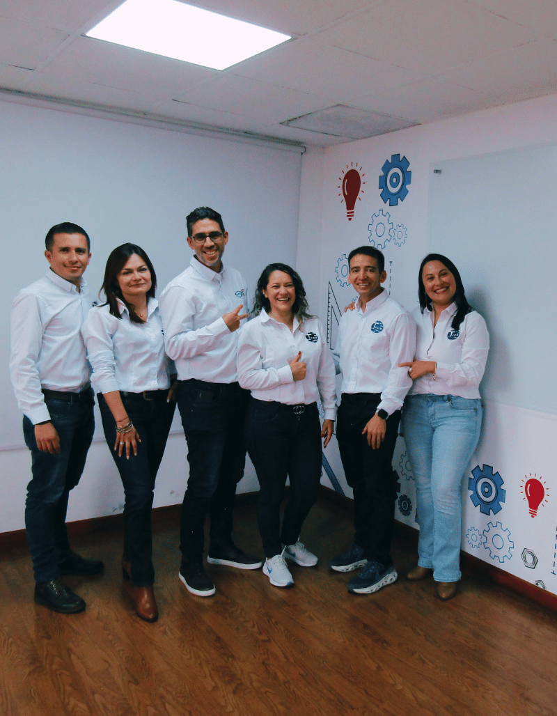 Sección Nuestro Equipo de TECNA ICE | trabajan en tecnología